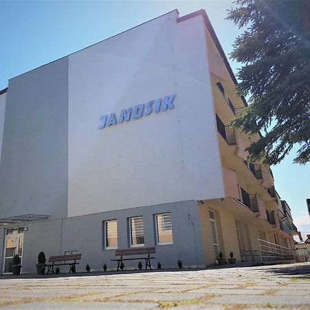 O.W.W Janosik Hotel Ustronie Morskie Eksteriør billede